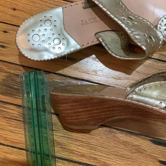 Jack Roger’s mini wedge sandal - Picture 7 of 8